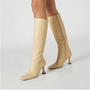 TONY BIANCO Fantasy Boot in BUTTER YELLOW